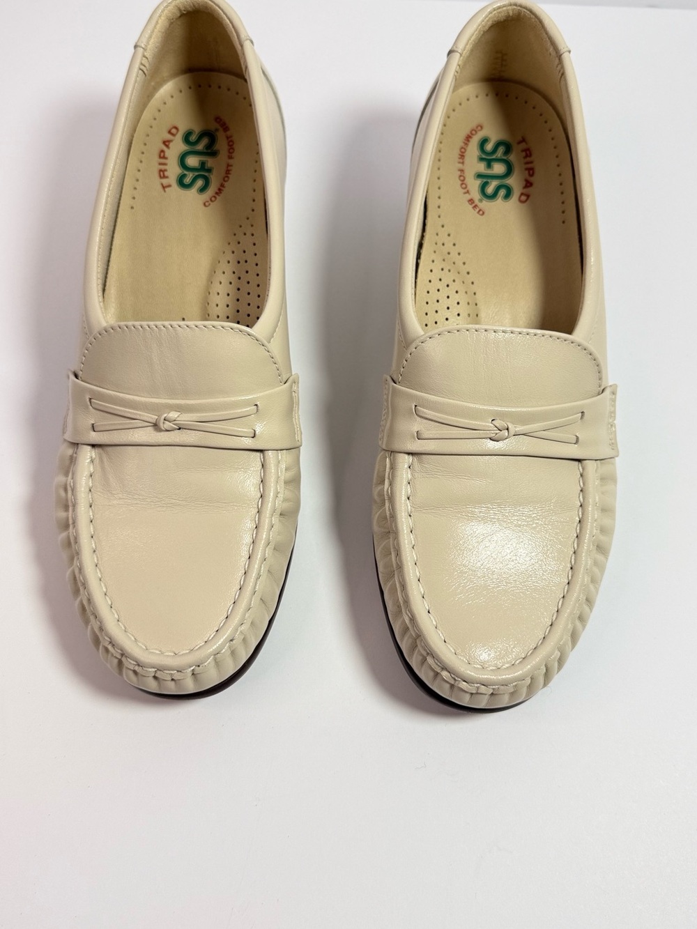 SAS Women’s Cream Leather Slip-On Loafers